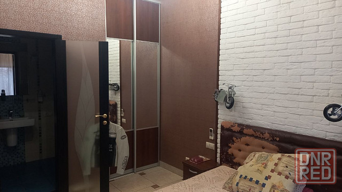 Продам дом на 5 участке, ул.Часов-Ярская, 3 уровня, отличное состояние, мебель, техника Донецк - изображение 4