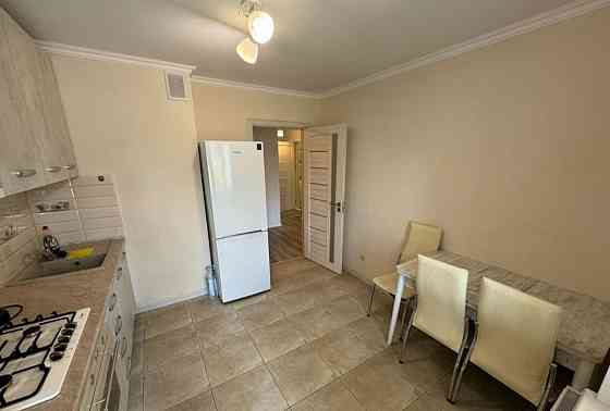 Сдам двухкомнатную квартиру в центре мариуполя. Мариуполь