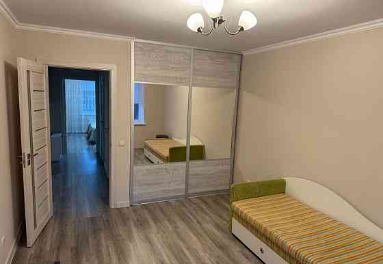 Сдам двухкомнатную квартиру в центре мариуполя. Мариуполь