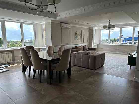 Продается трехкомнатная квартира в Приморском районе Мариуполь