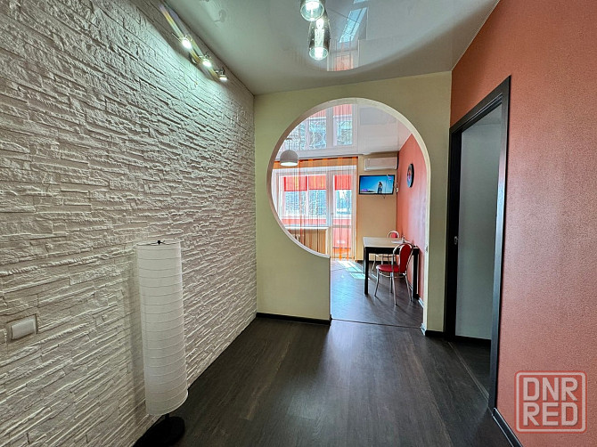 Сдаётся двухкомнатная квартира. Киевский район. Шахтерская площадь. Донецк - изображение 1