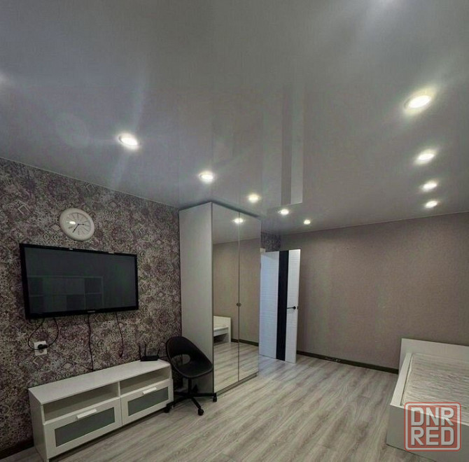 Калининском районе, около медицинского института Донецк - изображение 3