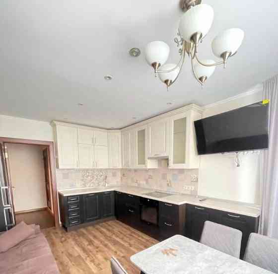 Сдаю двухкомнатную квартиру в Ворошиловском районе по Театральному проспекту. Донецк