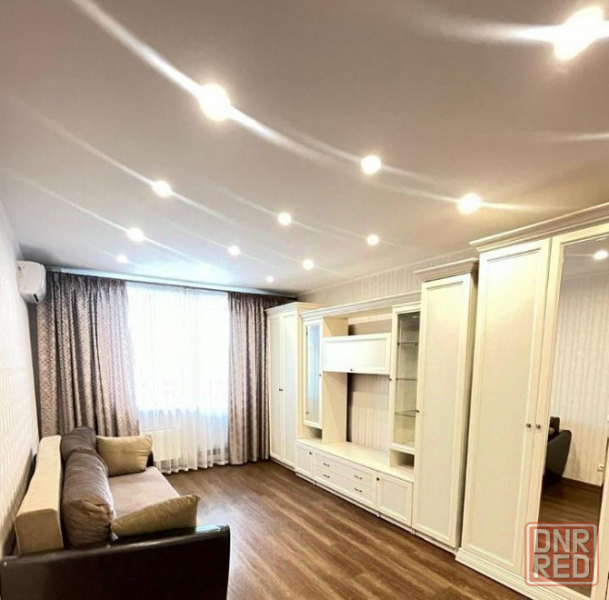 Сдаю двухкомнатную квартиру в Ворошиловском районе по Театральному проспекту. Донецк - изображение 1