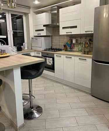 Сдаю однокомнатную квартиру в Киевском районе Донецка напротив Бц "Акула" Донецк