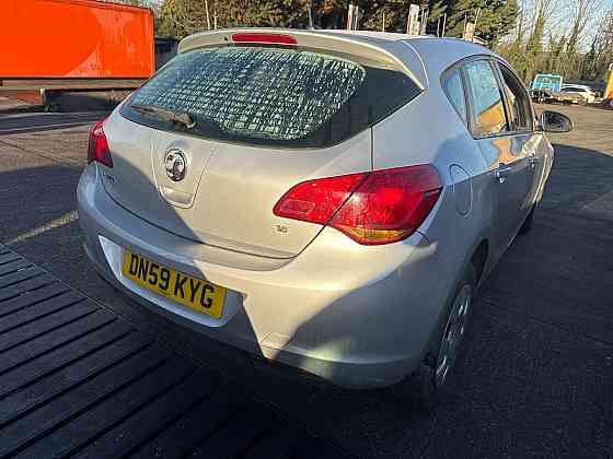 Opel-Astra J 2010-2017 на разбор запчасти Донецк