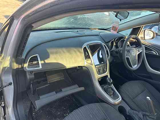 Opel-Astra J 2010-2017 на разбор запчасти Донецк