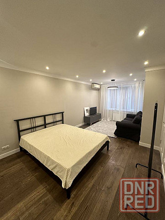 Сдаётся 1 комнатная квартира в Ленинском районе, оцкб. Донецк - изображение 1