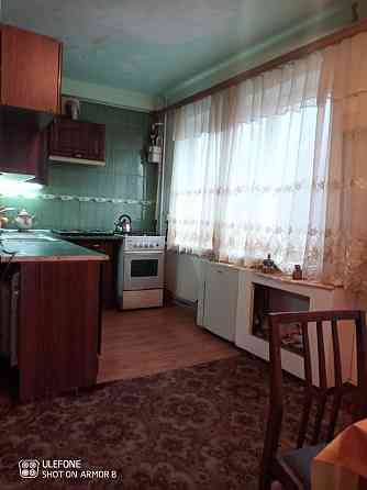 Продам большую Квартиру с Гаражом Торез