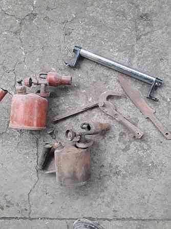 Топоры пилы молотки кувалды паяльная лампа Донецк