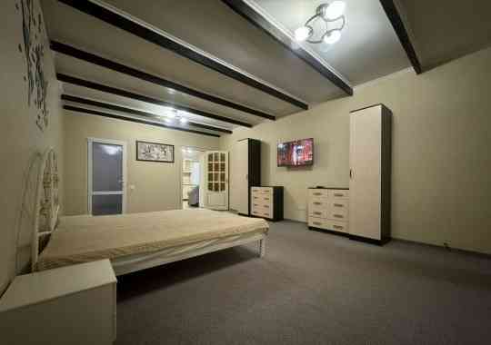 Сдается просторная однокомнатная квартира в Ворошиловском районе. Донецк