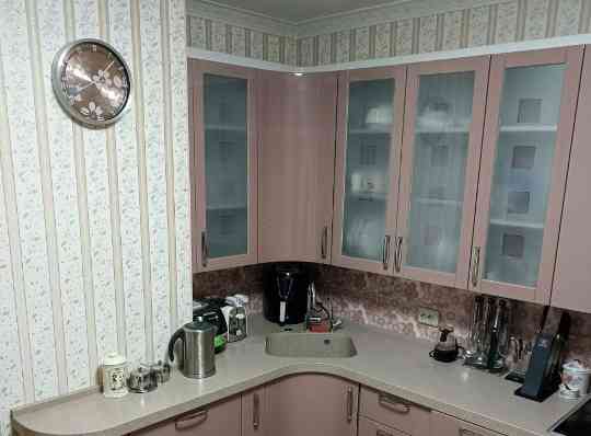 Сдается светлая и уютная трехкомнатная квартира с евроремонтом (75м2) Этаж: 9/9 Донецк