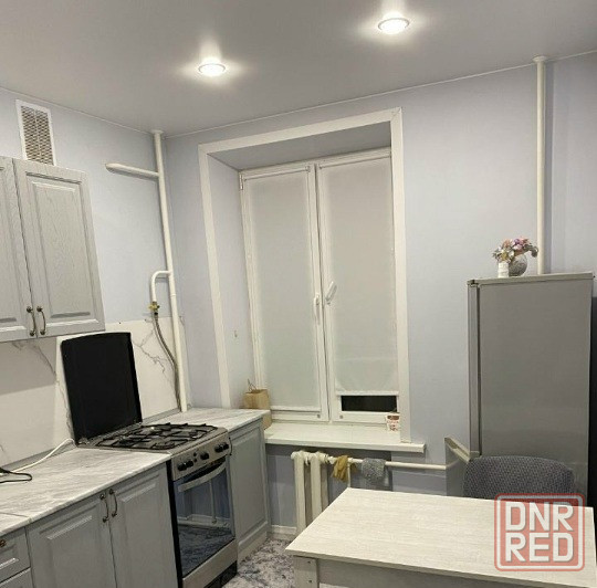 Сдается просторная двухкомнатная квартира с косметическим ремонтом (42м2) Донецк - изображение 1