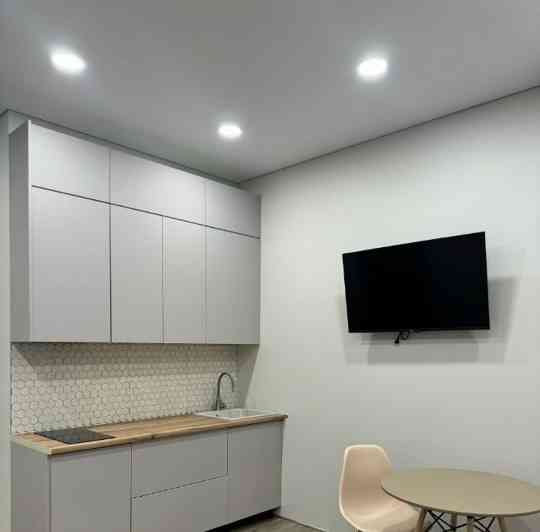 Сдается светлая и уютная студия с евроремонтом (25м2) Этаж: 7/9 Донецк