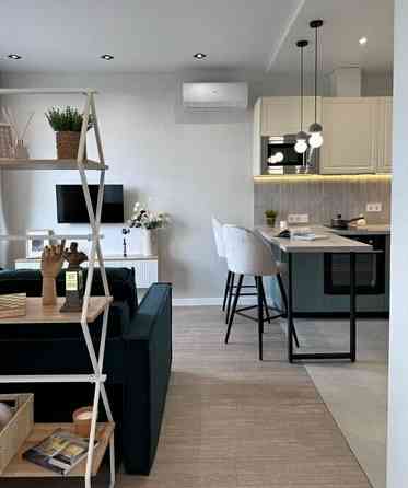 Сдается: Просторная однокомнатная квартира Этаж: 8/9 Район: Куйбышевский Донецк