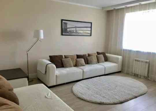 Сдается просторная двухкомнатная квартира (48 м2) Этаж: 8/9 Донецк