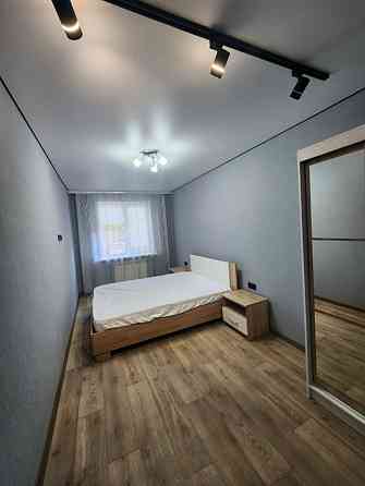 Сдается двухкомнатная квартира в Калининском районе. 2 этаж. Выполнен евро ремонт. Вся мебель Донецк