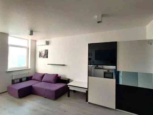 Сдается просторная однушка-студия в Донецке (38 м2) Этаж: 4/9 Донецк