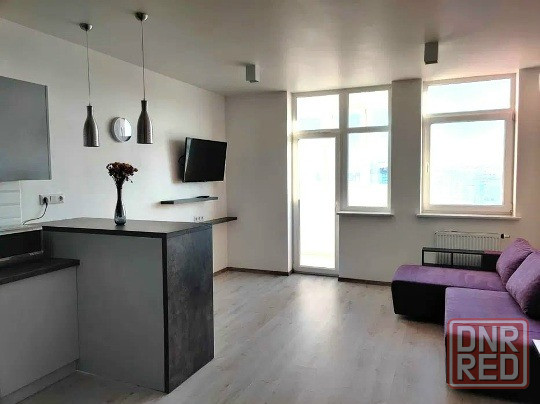 Сдается просторная однушка-студия в Донецке (38 м2) Этаж: 4/9 Донецк - изображение 1