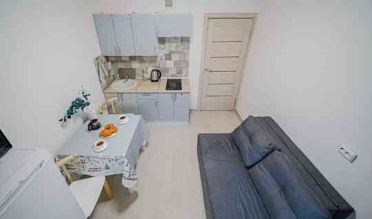 Сдается просторная однушка (40 м2) Этаж: 7/9 Район: Калининский Донецк