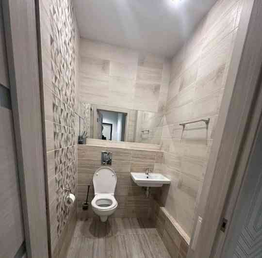 Сдается просторная двухкомнатная квартира (60 м2) Этаж: 8/9 Донецк