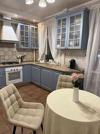 Сдается двухкомнатная квартира в Ворошиловском районе, по Щорса, пересечение с Комсомольским. Донецк