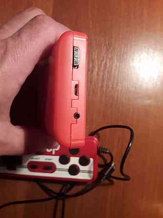 Портативная игровая приставка SUP 400 8bit (400 встроенных)+джойстик Донецк