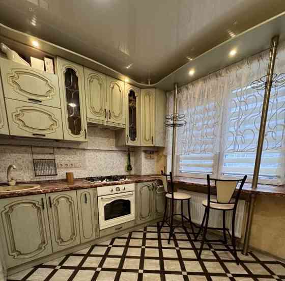 Сдаётся двухкомнатная квартира в Ленинском районе, Боссе Донецк