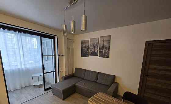 Сдаю двухкомнатную квартиру в Ворошиловском районе Донецка, по адресу: улица Челюскинцев, 142 Донецк