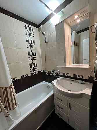 Сдаю двухкомнатную квартиру в Калининском районе Донецка, ул. Разенкова. Донецк