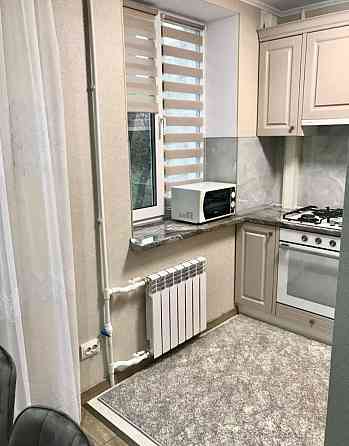 сдаётся двухкомнатная квартира в кальмиусском районе мариуполя. Мариуполь