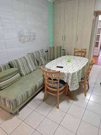 сдам 5.к.кв. калининский р. красногвардейский 80000 р. бойлер 100 л. накопитель 500 л. Донецк