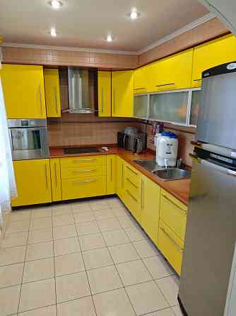 сдам 5.к.кв. калининский р. красногвардейский 80000 р. бойлер 100 л. накопитель 500 л. Донецк