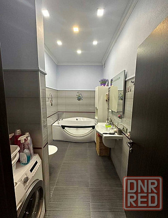 Сдаётся квартира в Ворошиловском районе Донецк - изображение 4