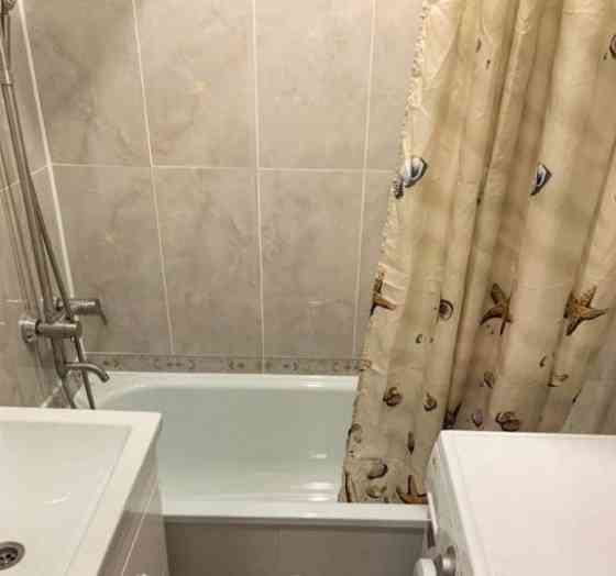 к сдаче предлагается двухкомнатная кв. , куйбышевский район ул. куйбышева. Донецк