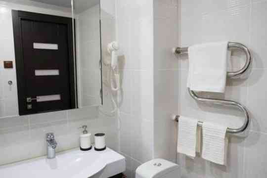 Сдается квартира на набережной, можно командировочным, военным, без детей. 50-летия ссср 112, рядом Донецк