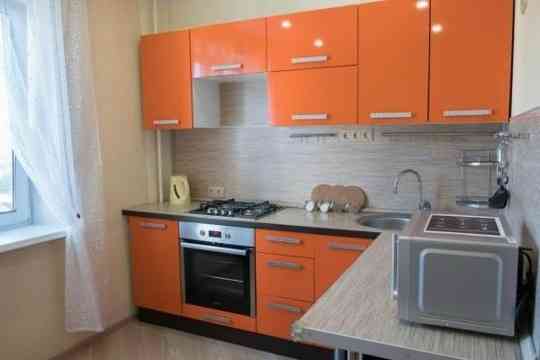 Сдается квартира на набережной, можно командировочным, военным, без детей. 50-летия ссср 112, рядом Донецк