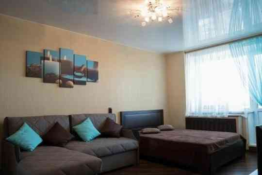 Сдается квартира на набережной, можно командировочным, военным, без детей. 50-летия ссср 112, рядом Донецк