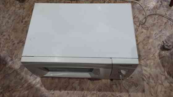 маленькая микроволновка ELENBERG в рабочем состоянии Донецк