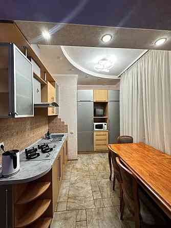 Сдам студию с новым ремонтом в Ленинском районе Донецка Донецк