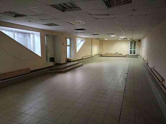 Сдаются два магазина в торговом комплексе Луганск