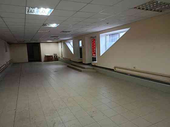 Сдаются два магазина в торговом комплексе Луганск