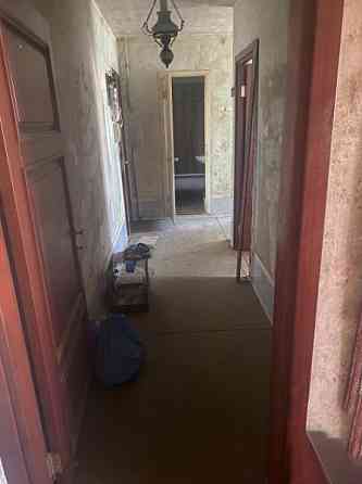 3-х комнатная квартира под ремонт в Ленинском районе Донецк