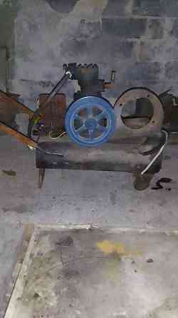 Продам воздушный компрессор . Макеевка