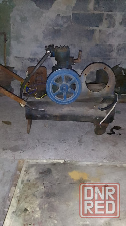 Продам воздушный компрессор . Макеевка - изображение 1