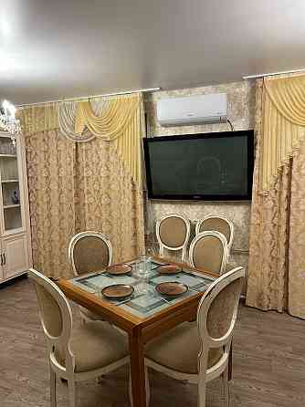 Сдаю трехкомнатную квартиру в Ворошиловском районе Донецка, по адресу: проспект Ватутина, 20 Донецк