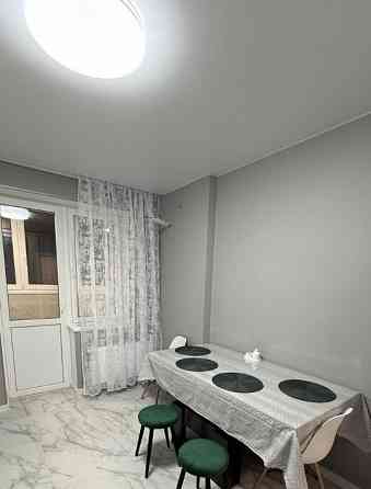 Сдается 1-комнатная квартира в Ворошиловском районе, Школьный Бульвар Донецк