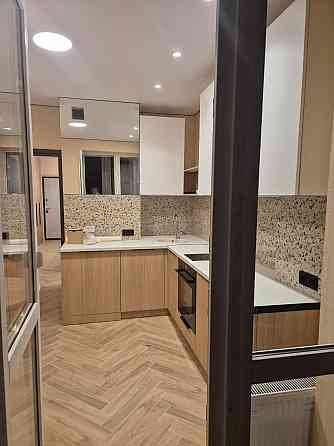 Квартира находится на Бульваре Пушкина в Ворошиловском районе Донецк