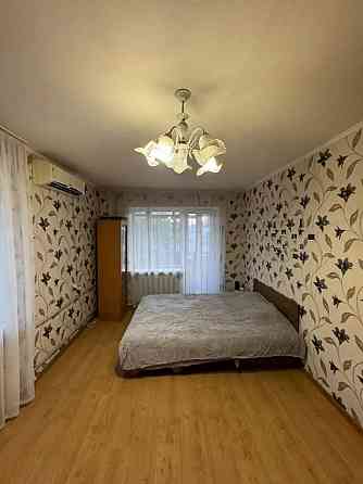 Сдам 1-комнатную квартиру в Луганске, Октябрьский район, 50 лет октября. Луганск