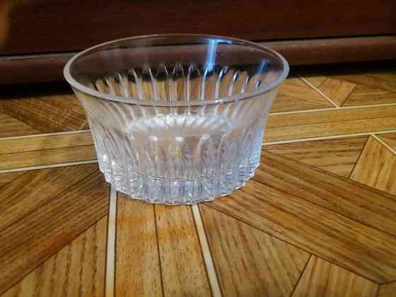 продам салатницу сахарницу конфетницу стекло Донецк